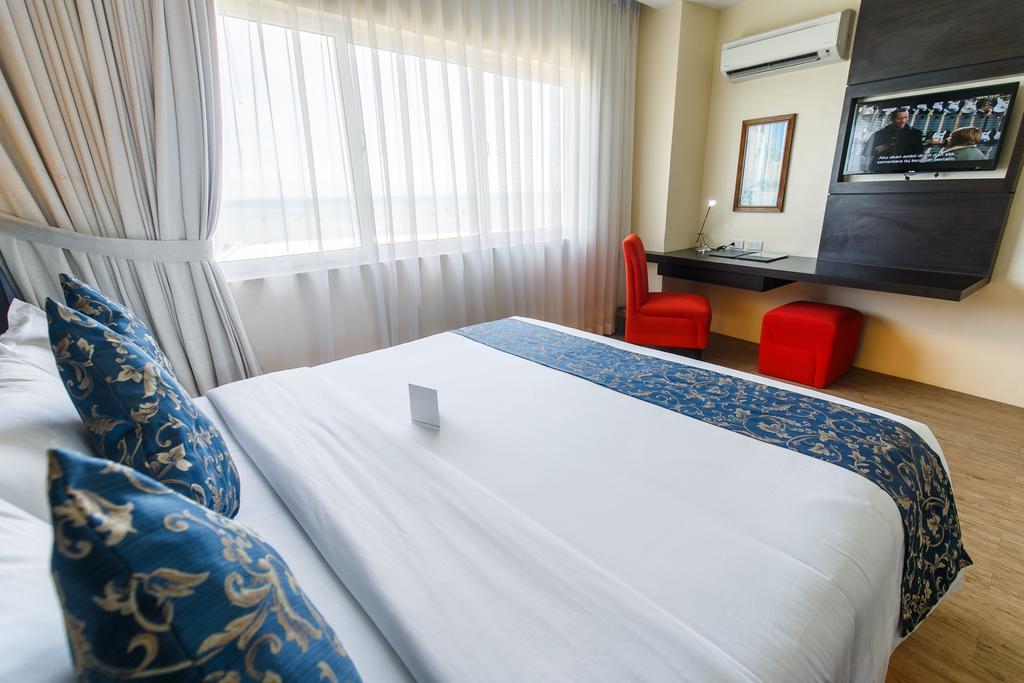 Solea Seaview Resort Lapu-Lapu City Kültér fotó