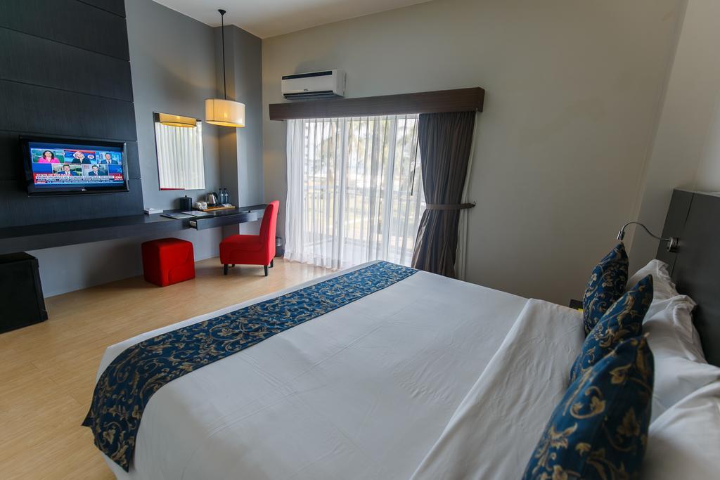 Solea Seaview Resort Lapu-Lapu City Kültér fotó